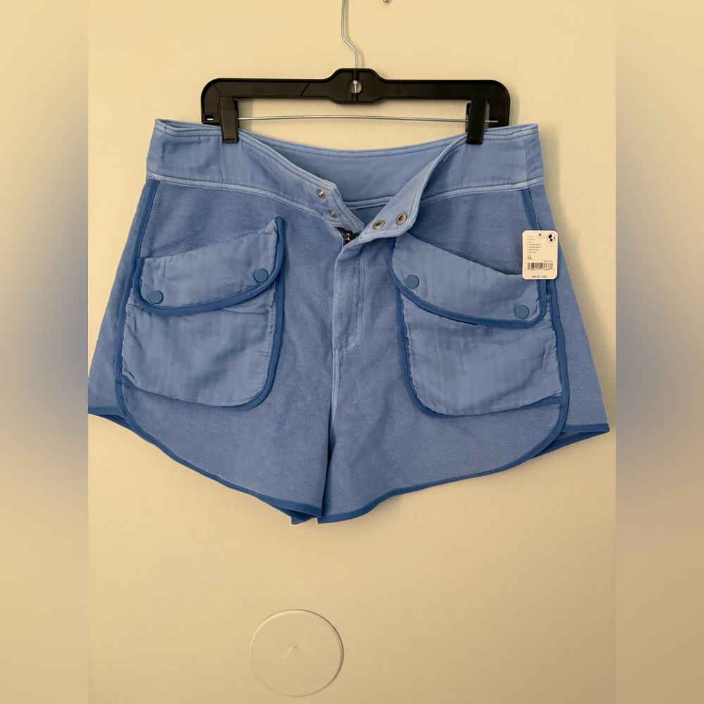 NWT Free People FP Movement Timko Shorts blue Outdoor Sporty
Comfy XL